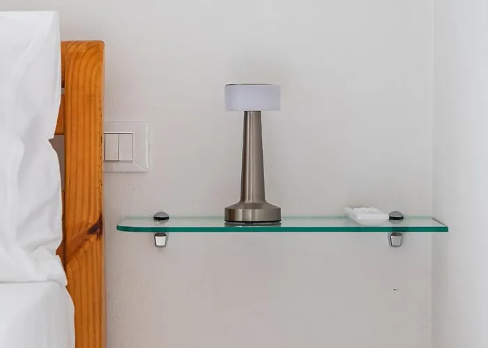 Aparthotel Titi's Shkallnur