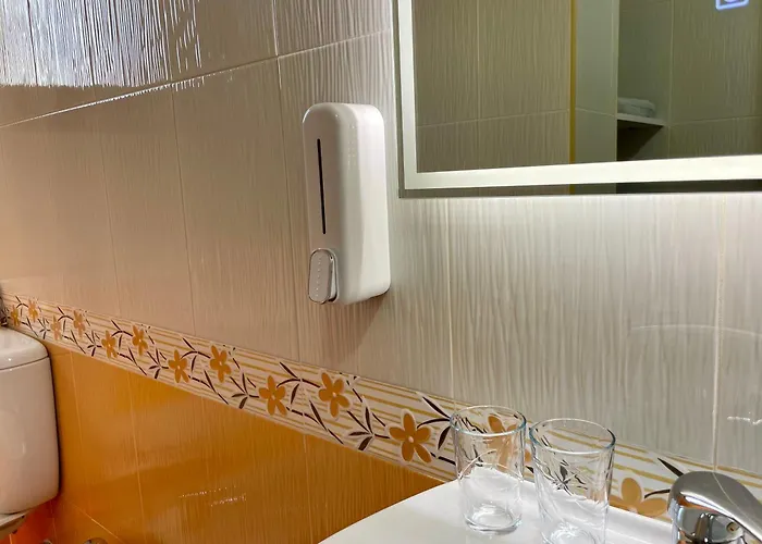 Aparthotel Titi's Shkallnur