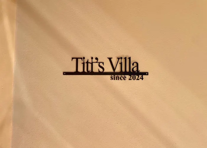 Aparthotel Titi's Shkallnur